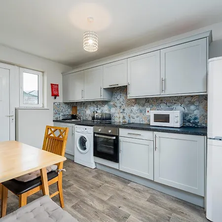 Cosy Ashbourne - Sleeps 4 *